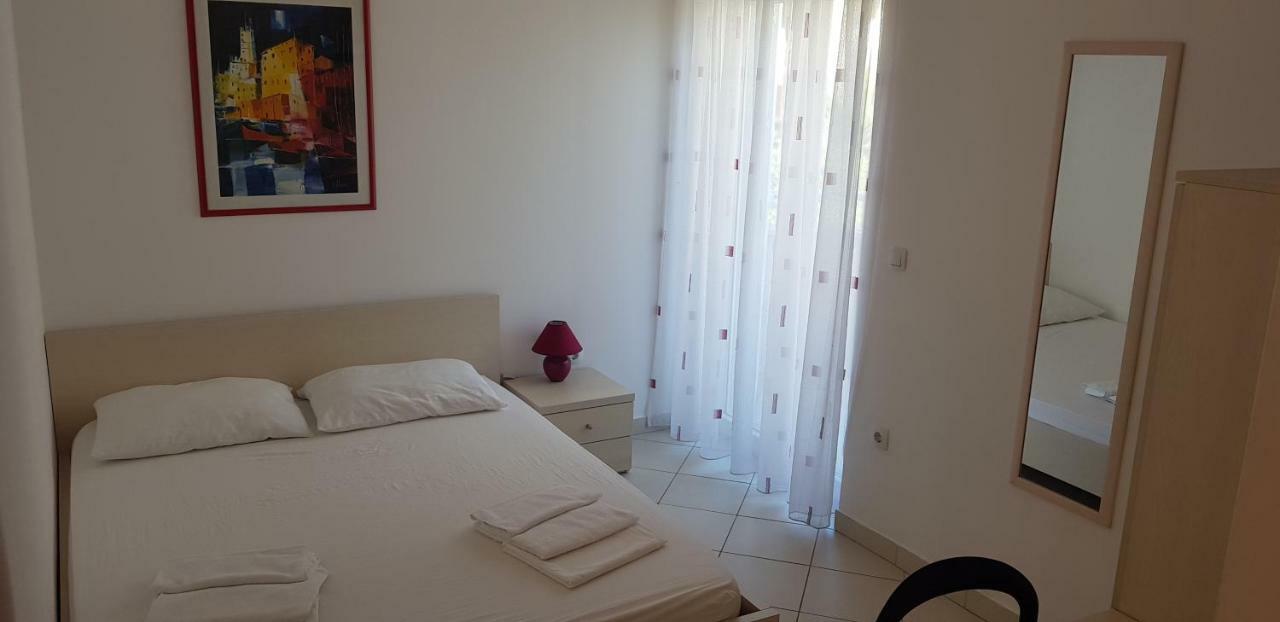 Apartments Biba Novalja Εξωτερικό φωτογραφία