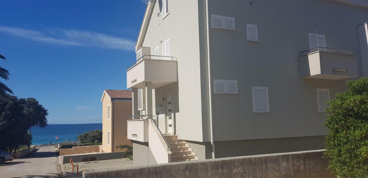 Apartments Biba Novalja Εξωτερικό φωτογραφία