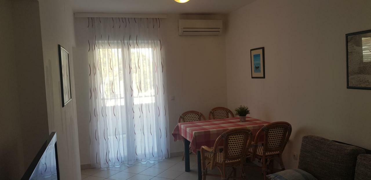 Apartments Biba Novalja Εξωτερικό φωτογραφία