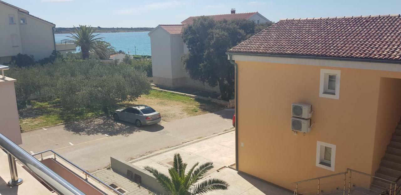 Apartments Biba Novalja Εξωτερικό φωτογραφία