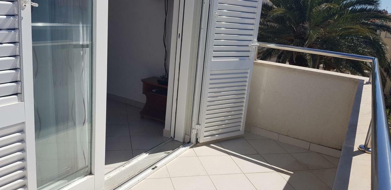 Apartments Biba Novalja Εξωτερικό φωτογραφία
